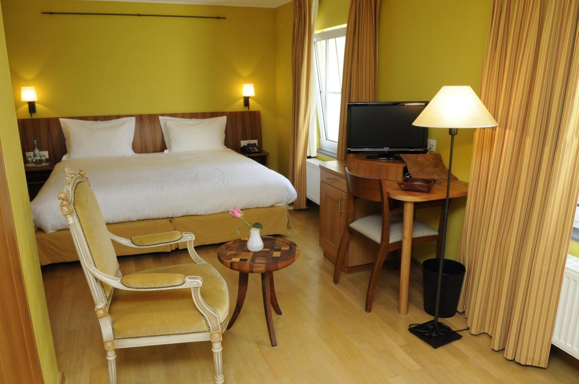 Отель Manoir Kasselslay Клерво Экстерьер фото
