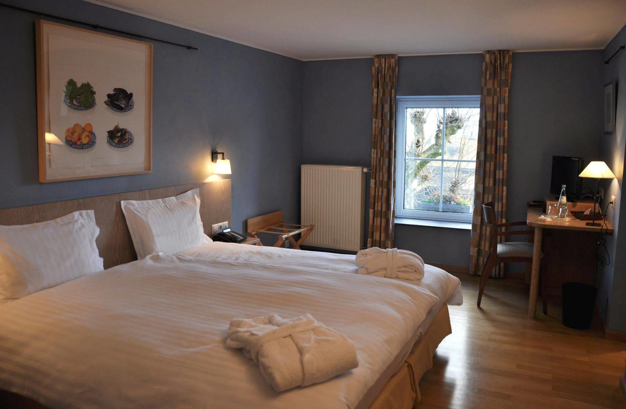 Отель Manoir Kasselslay Клерво Экстерьер фото